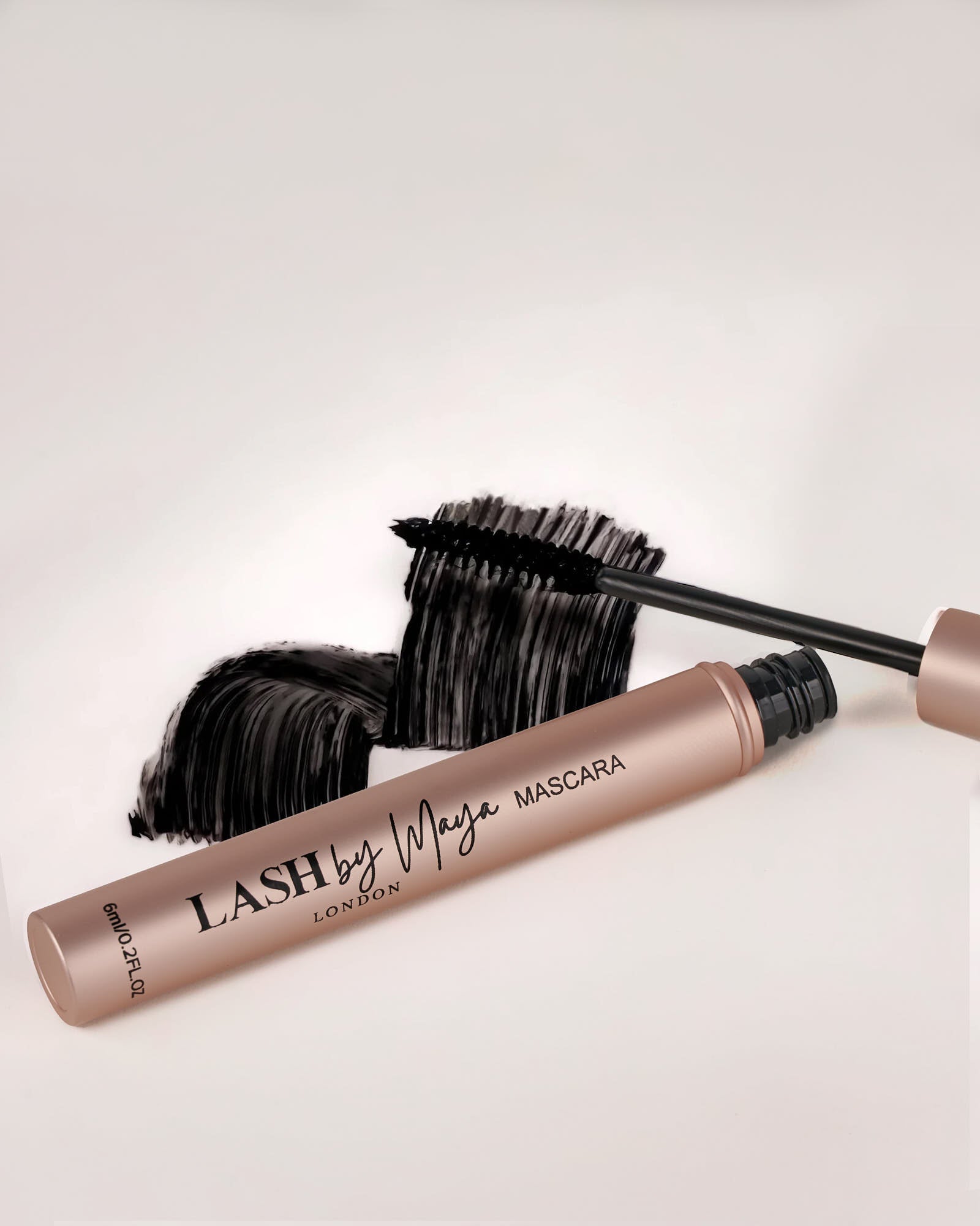 RÍMEL DE PESTAÑAS CON SÉRUM DE CRECIMIENTO